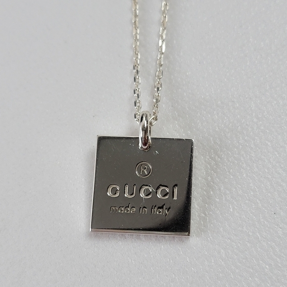 GUCCI Silver 925 Logo Plate Pendant Necklace - Picture 5 of 9